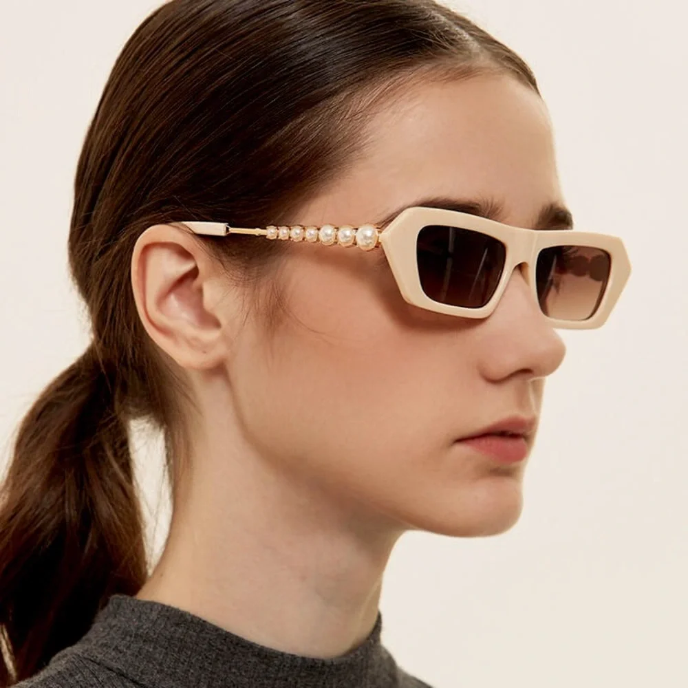 Pearl Temple Cat Eye Sunglasses - Picture 3 of 4